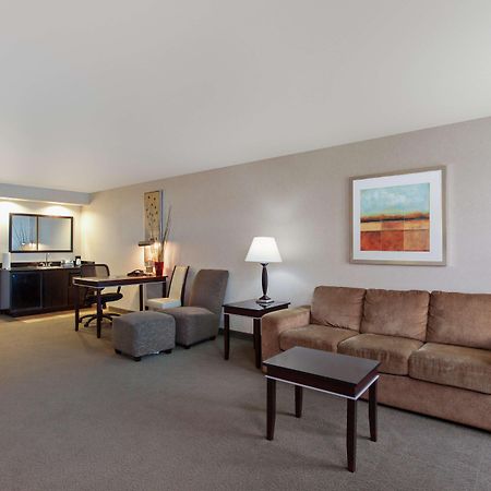 Hampton Inn & Suites Roseville Eksteriør billede